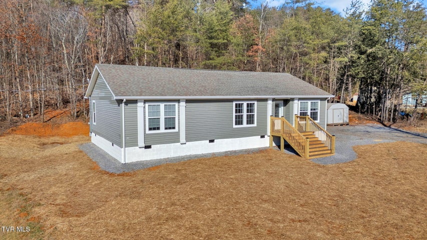1st photo of 8185 Kingsport Highway Highway