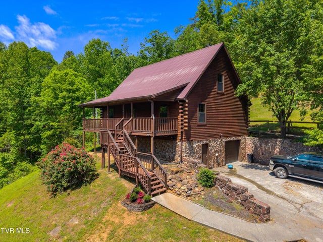 1st photo of 148 Delph Lane