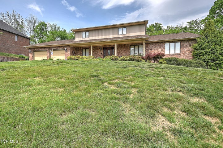 1st photo of 2628 Wildwood Drive
