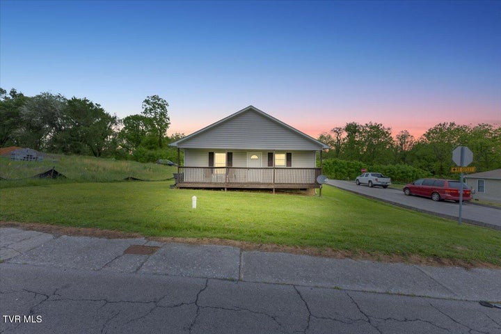 1st photo of 450 Renee Drive