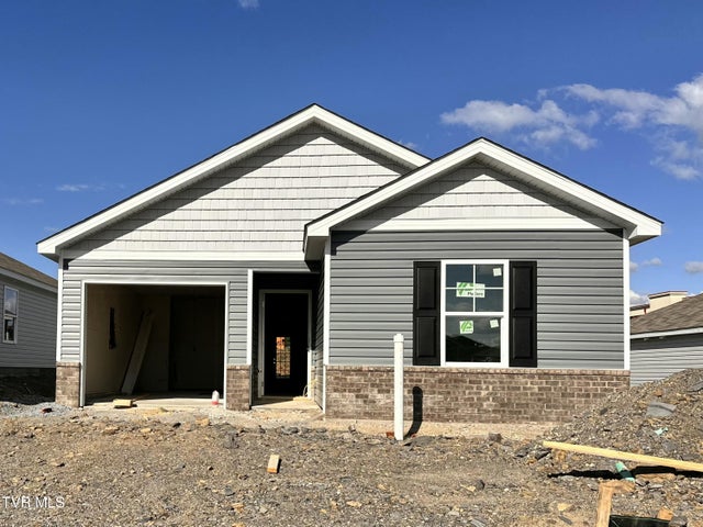 1st photo of 105 Crawford Circle