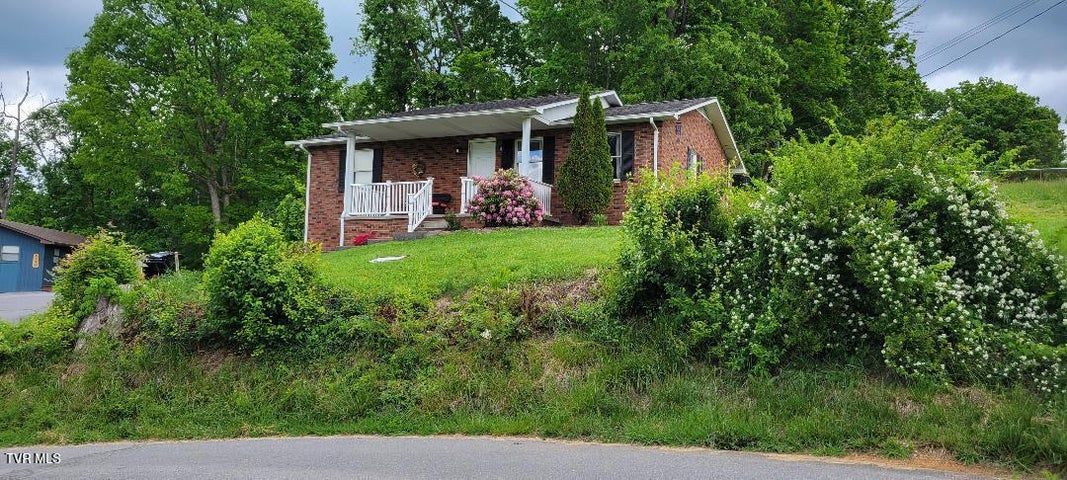 1st photo of 124 Garland Branch Road
