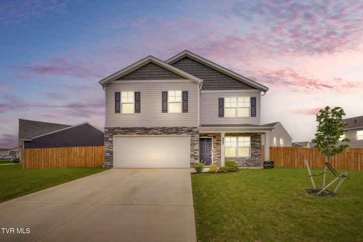 1st photo of 1024 Persimmon Hollow