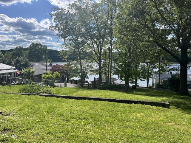 1st photo of 1033 Haw Ridge Road