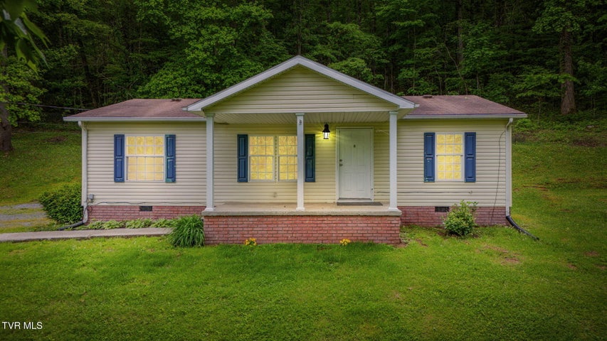 1st photo of 118 Berry Hill Road