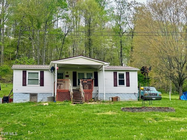 1st photo of 1215 Bear Wallow Road