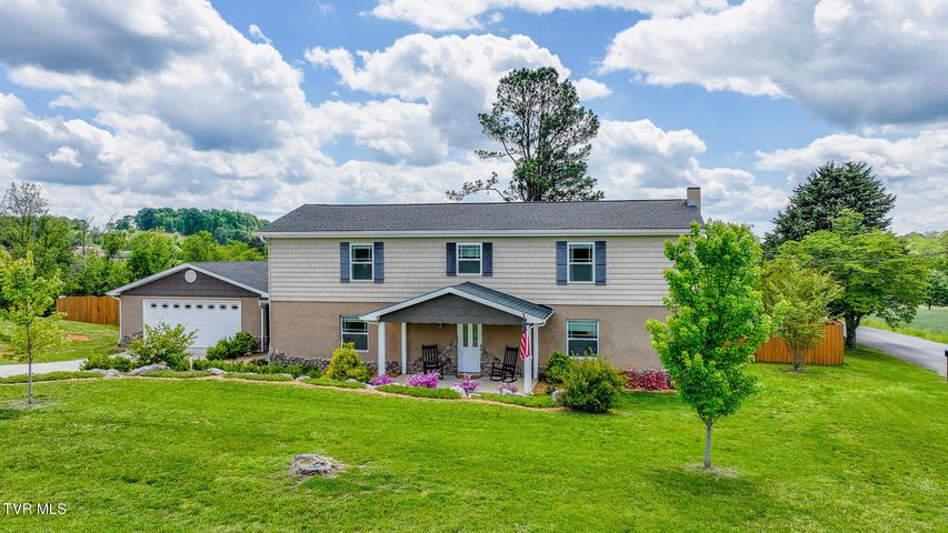 1st photo of 205 Hamilton Trail