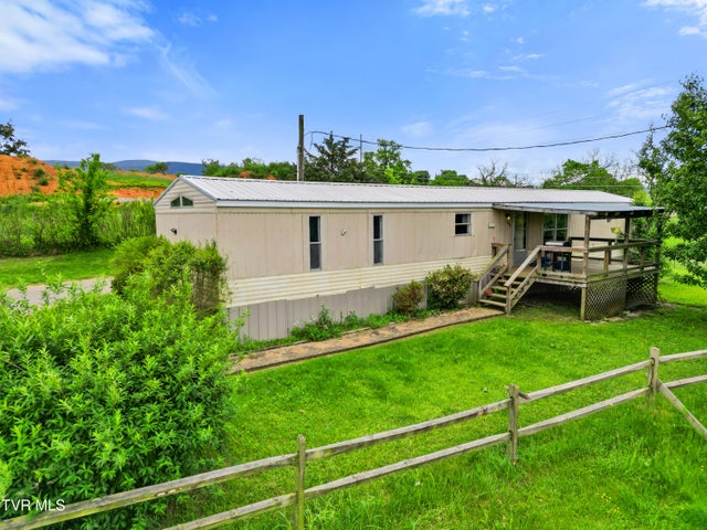 1st photo of 5831 Jones Bridge Road