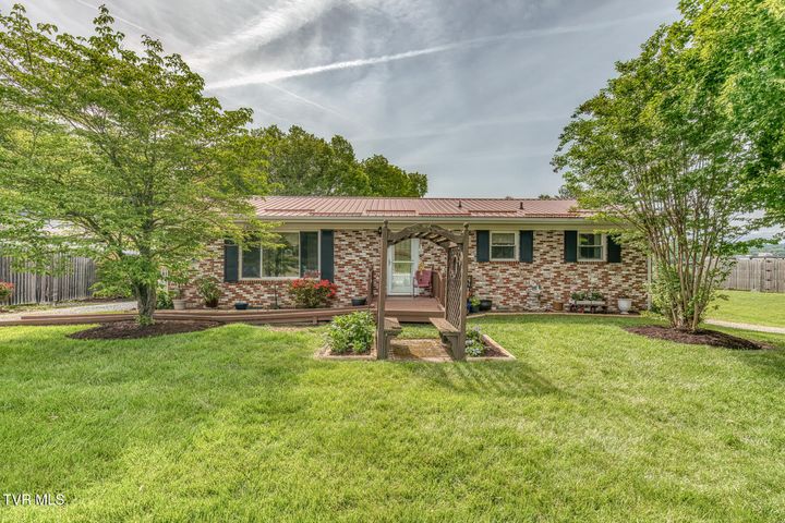 1st photo of 629 Buffalo Road
