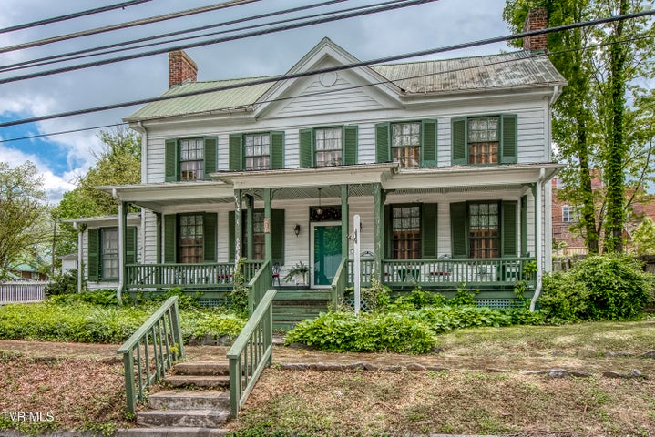 1st photo of 210 Valley Street