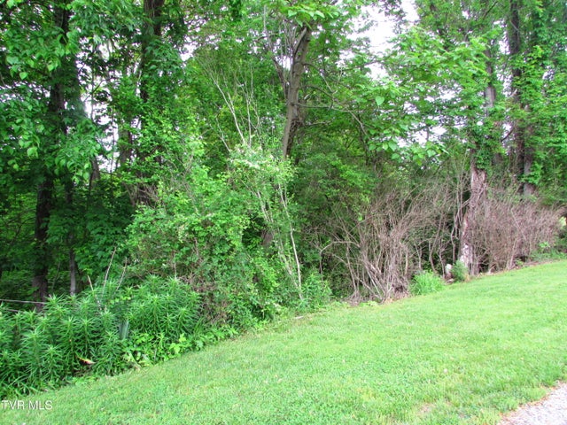 1st photo of Tbd Redwood Drive