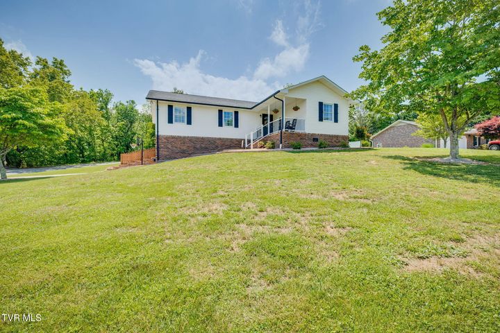 1st photo of 237 Charlie Avenue