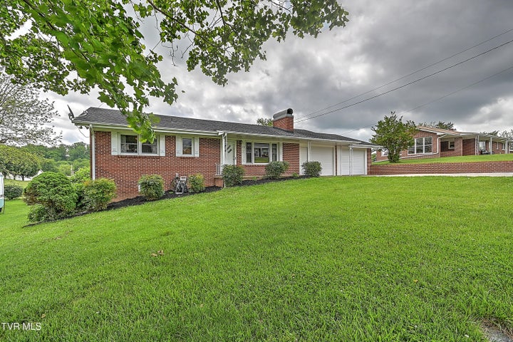 1st photo of 113 Belmont Drive