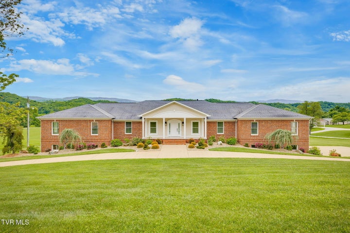 1st photo of 20484 Lake Road