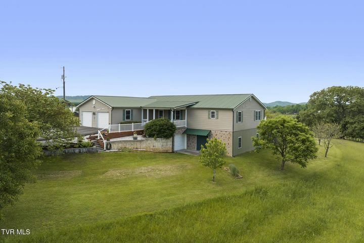 1st photo of 137 Hawkins Road
