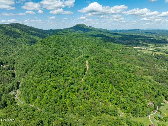 1st photo of 950 Caney Creek Lane