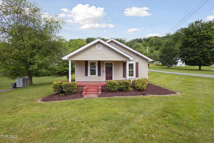 1st photo of 1700 Ridgeway Drive