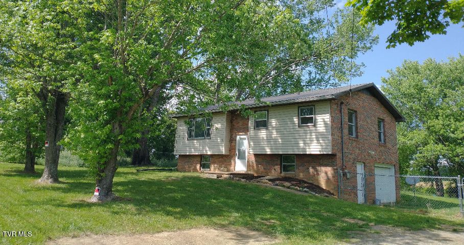 1st photo of 123 New Salem Drive