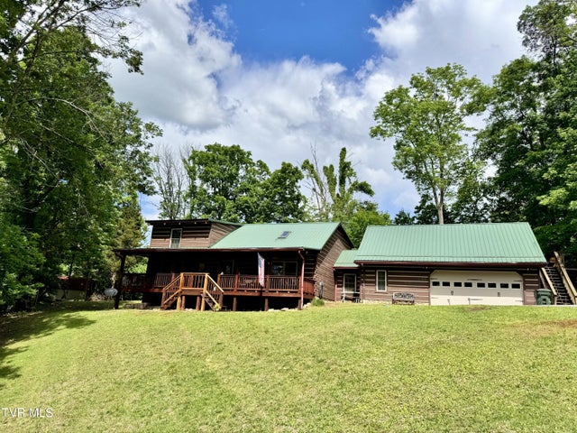 1st photo of 219 Log Cabin Lane