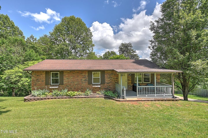 1st photo of 420 Gustavis Avenue