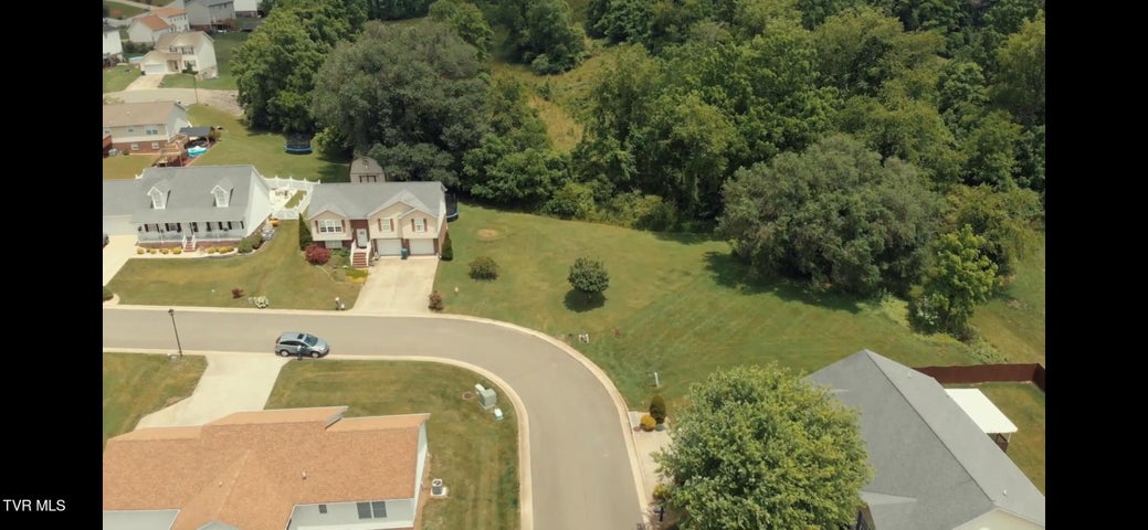 1st photo of 172 Elbert Way Way