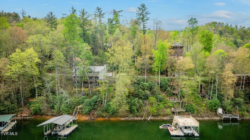 1st photo of 434 Cove Ridge Circle