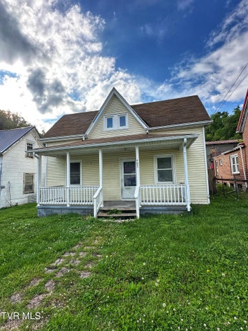1st photo of 405 Main Street