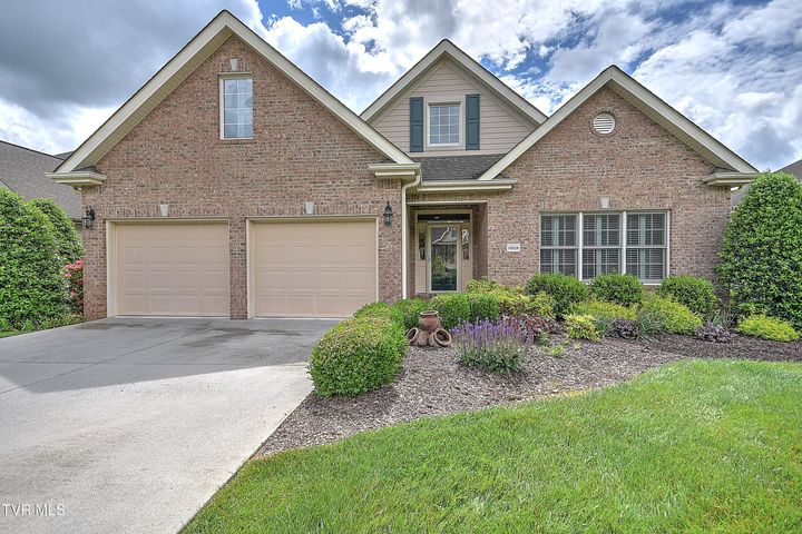 1st photo of 1018 Waterbrooke Lane