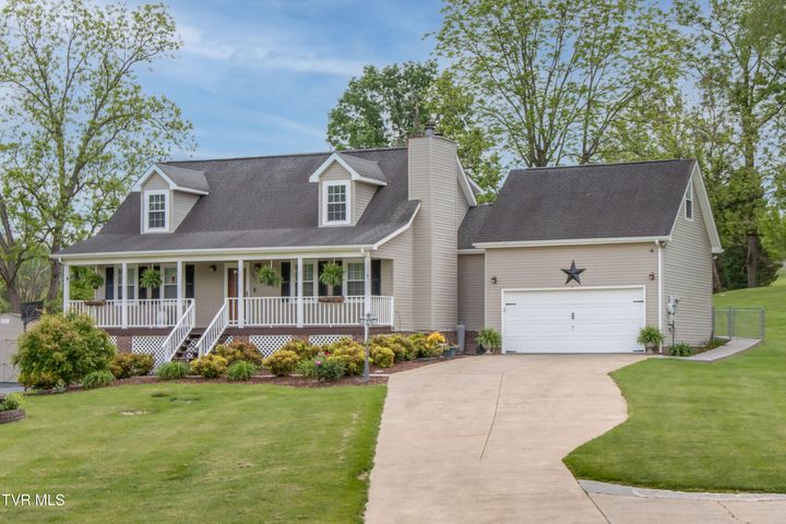 1st photo of 3493 Weaver Pike