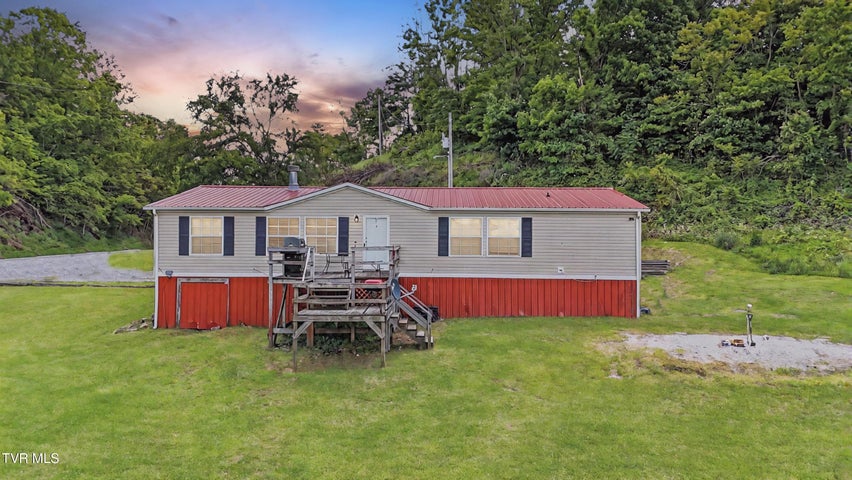 1st photo of 880 Old Ridge Road