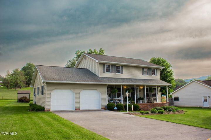 1st photo of 519 Foxgate Drive