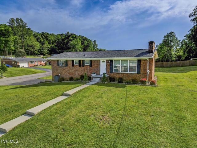 1st photo of 229 Minuteman Drive
