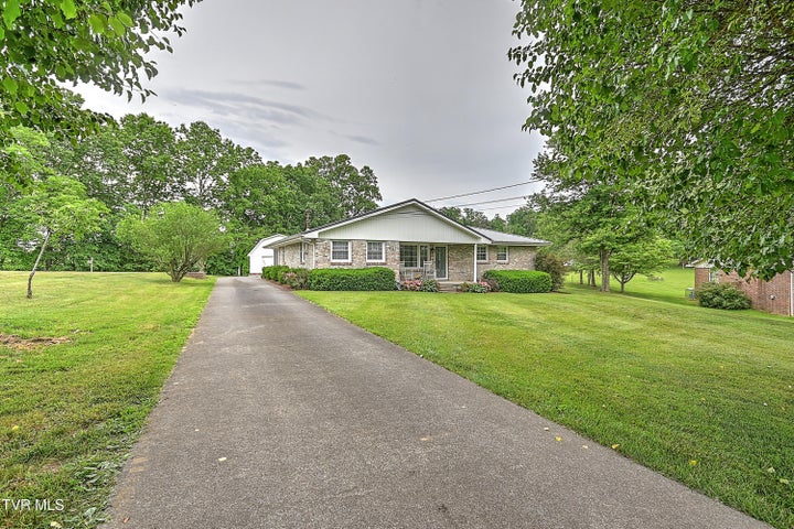 1st photo of 131 Circle Drive