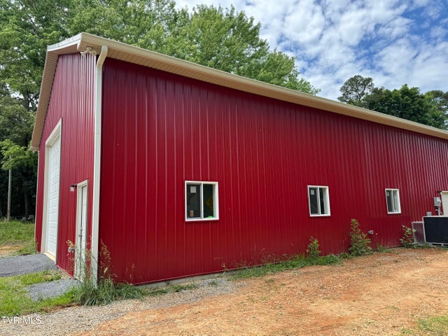 1st photo of 640 Pates Hill Road