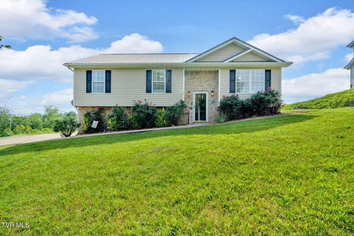 1st photo of 61 Ridges Drive