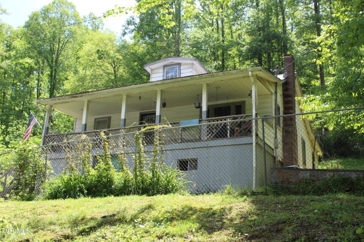 1st photo of 2967 Left Poor Valley Road