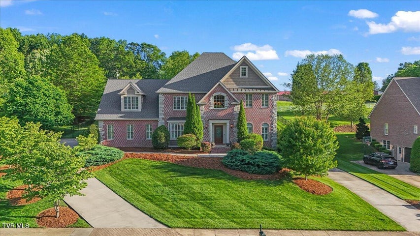 1st photo of 114 Highland Gate Drive