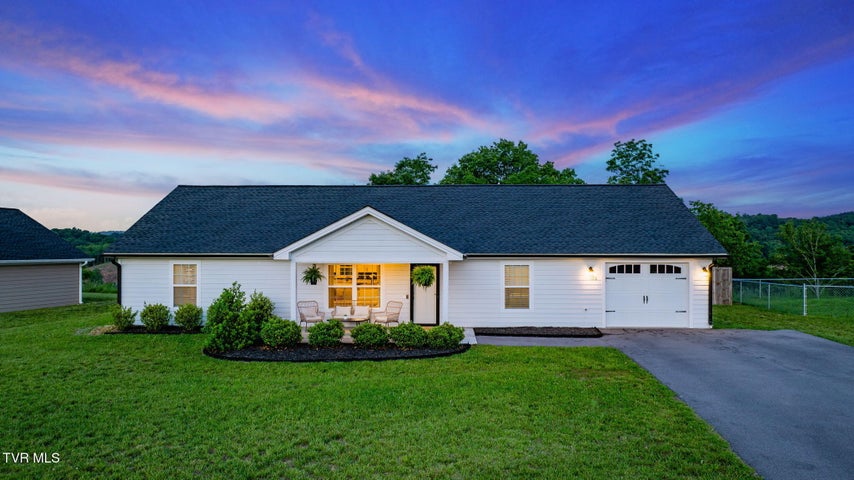1st photo of 165 Marilee Way