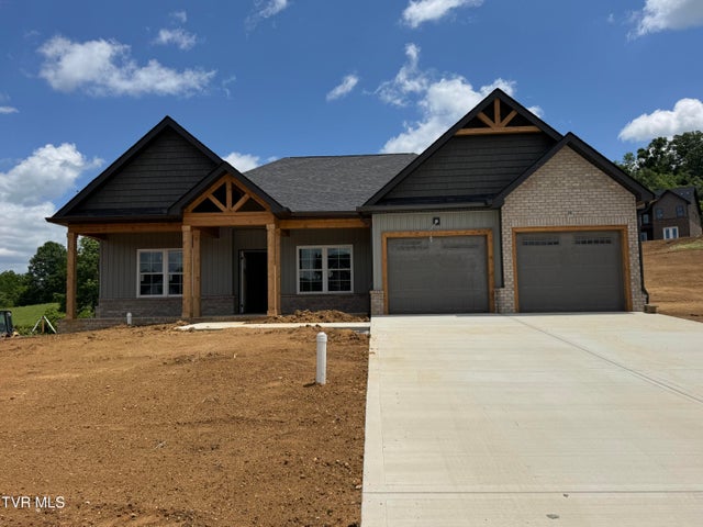 1st photo of 938 Daybreak Crest