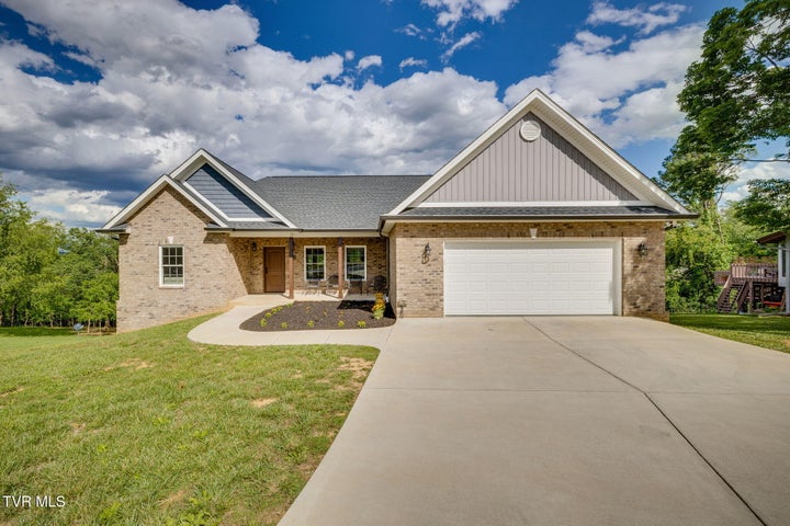1st photo of 1 Sweetwood Drive