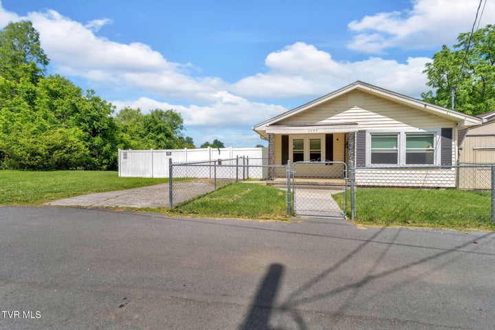 1st photo of 1217 Kentucky Avenue