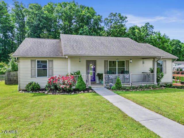 1st photo of 128 Whispering Ridges Road