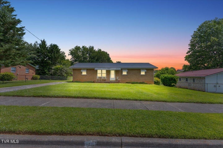 1st photo of 313 Peach Blossom Court