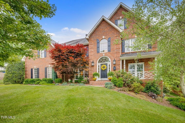 1st photo of 117 Quail Heights Court