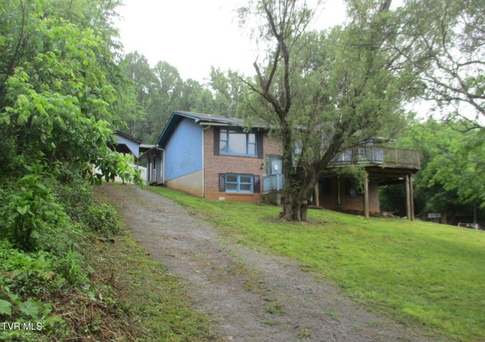 1st photo of 371 Jonesboro Drive