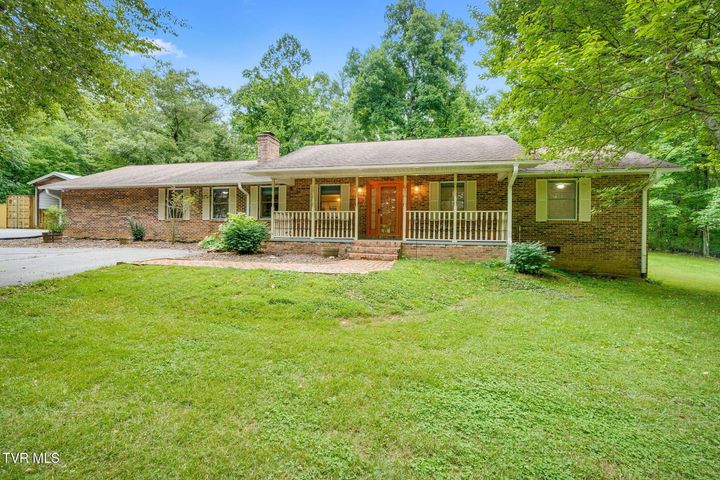 1st photo of 631 Bowmantown Road