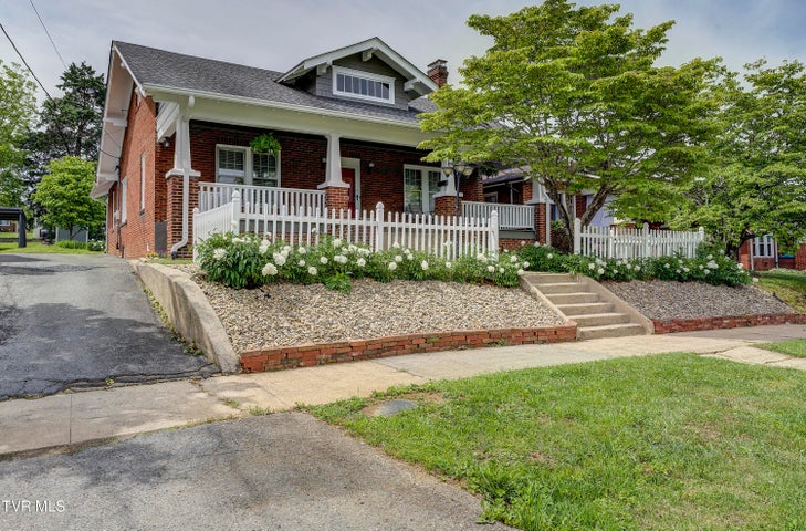 1st photo of 110 I Street