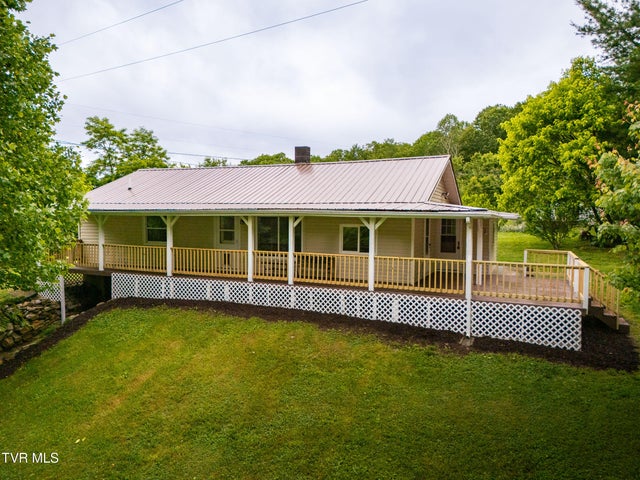 1st photo of 1227 Poga Road