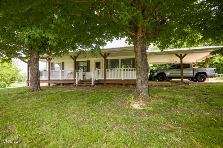 1st photo of 360 Wi Bowman Rd Road
