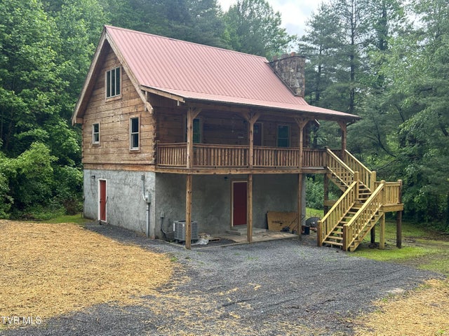 1st photo of 4406 Lawson Hollow Road